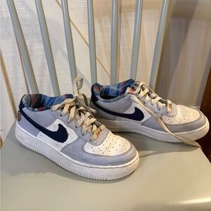 Nike Kids White and Navy Sneakers